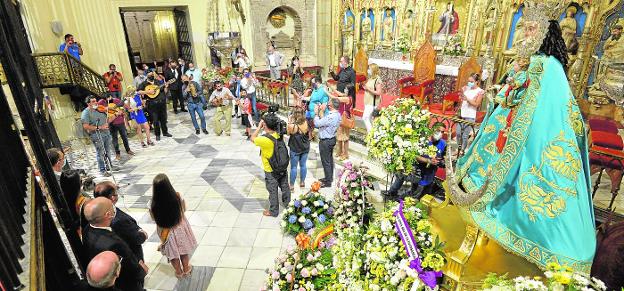 De cien en cien para ver a la Patrona