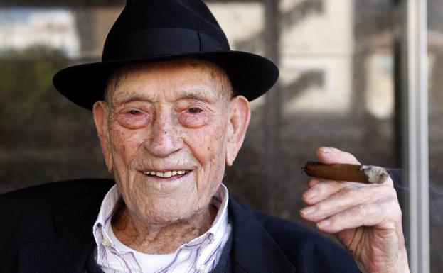 Se apaga la voz del Tío Juan Rita, la más longeva del trovo