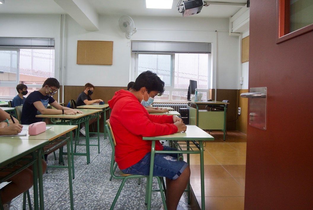 Los nuevos positivos en los colegios de la Región suman 142 alumnos y profesores aislados