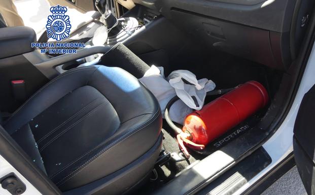 Detenido el presunto de al menos ocho robos en el interior de vehículos aparcados en Lorca