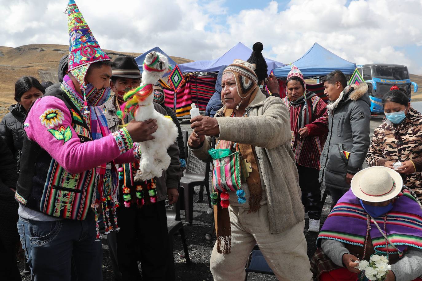 La Covid se cuela en los ritos ancestrales