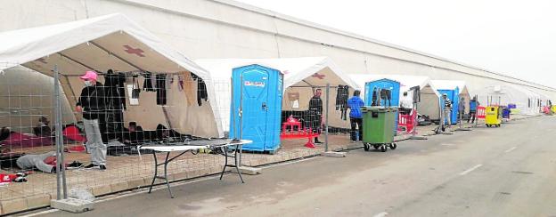 El Puerto avisa de que los inmigrantes argelinos corren riesgo en Escombreras