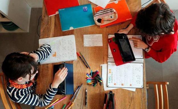 Los alumnos con patologías sensibles a la Covid-19 podrán estudiar en casa con el apoyo de un equipo de docentes