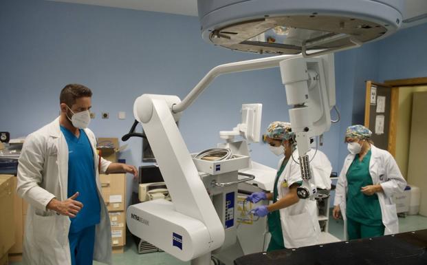 Radioterapia en la mesa del quirófano