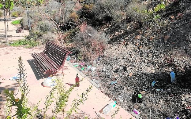 La Policía Local de Murcia multa a 418 jóvenes por botellón en un mes