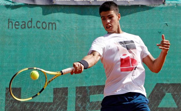 Alcaraz dice adiós al ATP Challenger de Biella tras caer ante el eslovaco Horansky