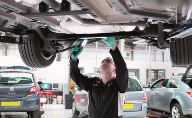 Adecuar los talleres al coche eléctrico evitará en un 20% su desaparición hasta 2030