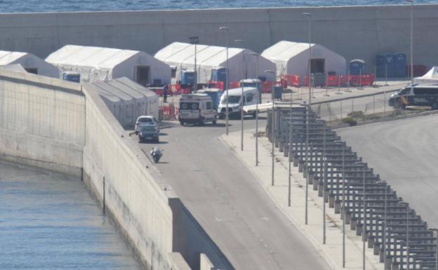 Interceptadas dieciocho pateras con 228 argelinos en diferentes puntos de la costa de la Región de Murcia