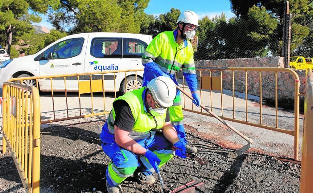 IU interpone un contencioso contra la prórroga de la gestión del agua por Aqualia