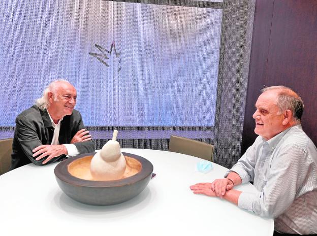 Amancio Prada, sobre César Oliva: «Nos une el amor al arte vivo»