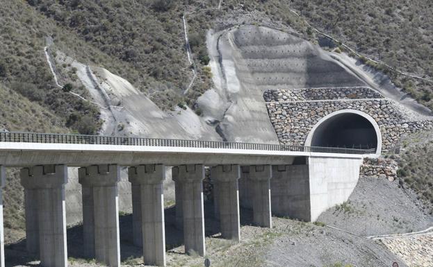 El Gobierno ve un «buen ritmo» en las obras del AVE con Almería aunque tiene siete proyectos aún por ejecutar