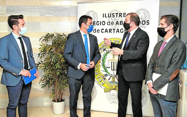 Formarán a abogados para luchar contra los okupas