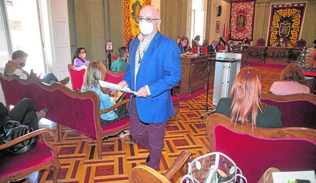 Los vecinos de La Aljorra exigen más medios sanitarios y «vigilar» las emisiones de Sabic