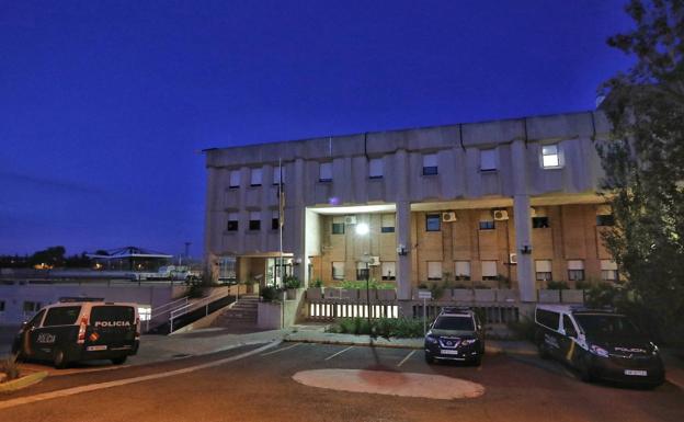 Internos en el CIE de Sangonera se ponen en huelga de hambre para exigir su libertad