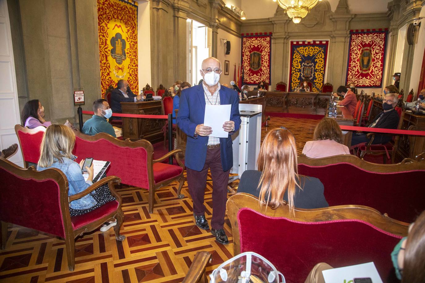 Los vecinos de La Aljorra exigen más medios sanitarios y «vigilar» las emisiones de Sabic