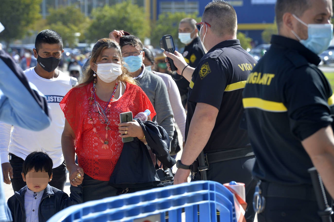 Elecciones bolivianas en el centro comercial Thader de Murcia