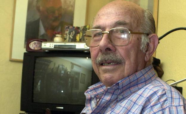 Muere a los 96 años el poeta y flamencólogo Andrés Salom