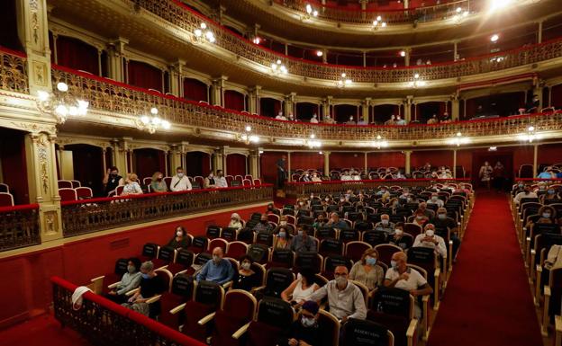 Los teatros murcianos reducen su aforo al 75% de su capacidad y un máximo de 200 personas