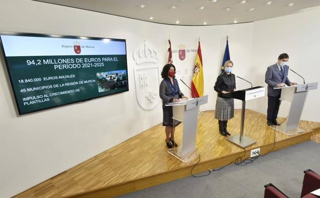 El Gobierno regional alerta de que Pedro Sánchez prepara una «brutal y salvaje» subida de impuestos