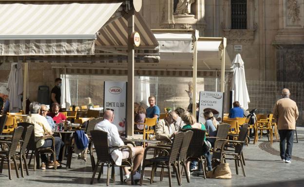 La subida del IRPF a quienes más ganan solo afectará a 700 murcianos