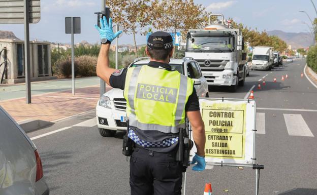 Salud prohíbe desde esta noche salir sin justificación del municipio de residencia