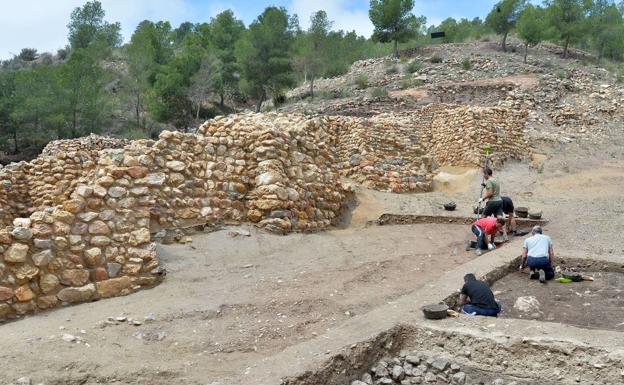 Cultura se llevará a Alcantarilla las piezas arqueológicas de La Bastida