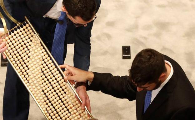 Todos los premios que reparte la Lotería de Navidad
