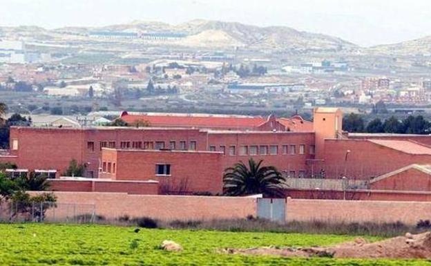 Pelea multitudinaria entre internos en la prisión de Sangonera La Verde