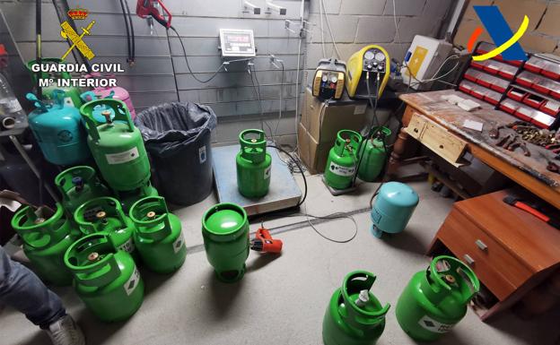 Desmantelan una organización criminal dedicada al tráfico de gases fluorados en Alhama