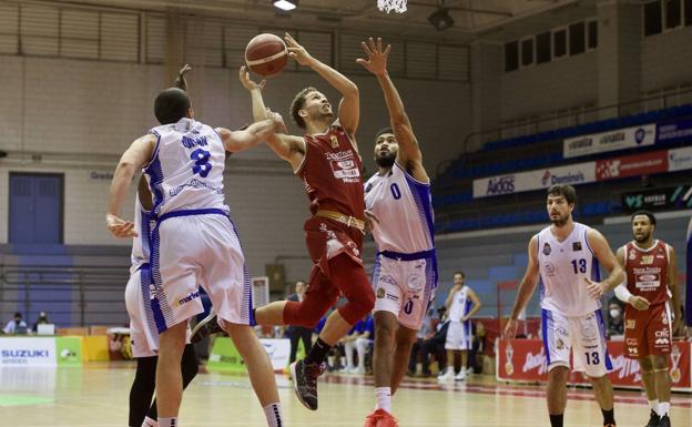 Un Real Murcia en racha visita la pista del Covirán Granada