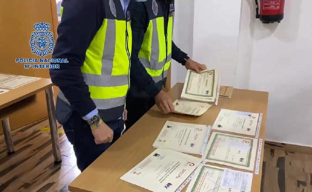 Un centro de formación ofrecía títulos sin validez a trabajadores