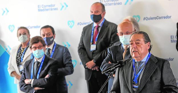 Croem no espera el AVE hasta 2022 y resta valor al transbordo en Orihuela