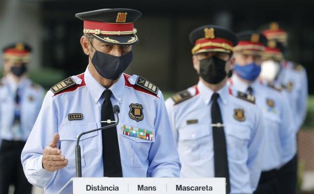 Trapero recupera el mando de los Mossos haciendo autocrítica por el 1-O