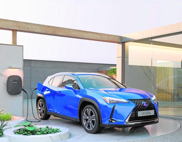Nuevo UX 300e, completamente eléctrico