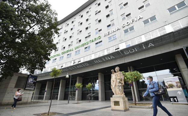 Trasladan al hospital a un ciclista herido al sufrir un accidente en Murcia