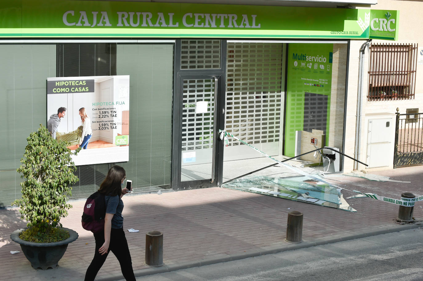 Las imágenes del robo de un cajero de Zeneta