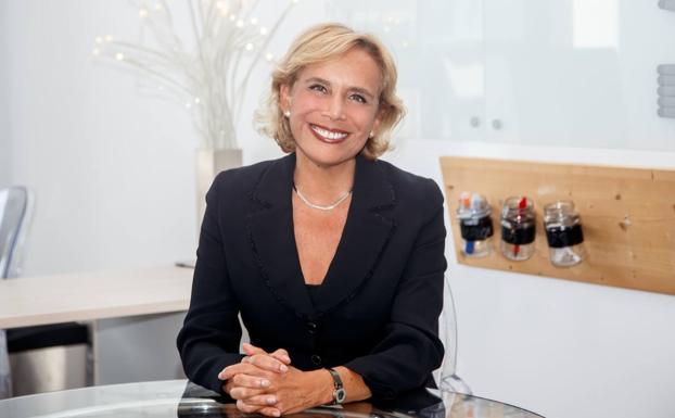 Los estudios de una profesora de la UMU demuestran que comer y cenar tarde influye sobre la obesidad