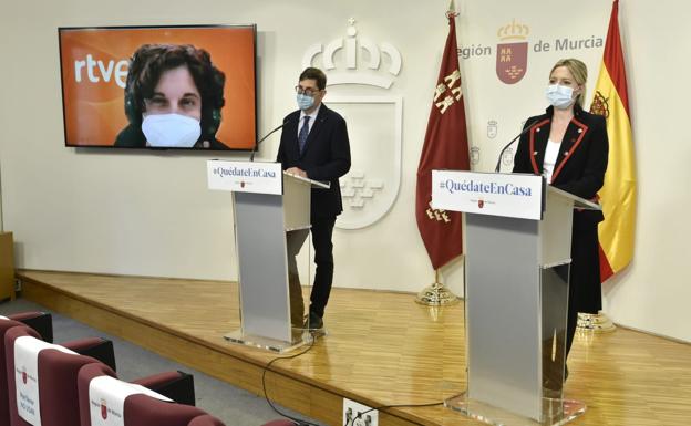 Ciudadanos insiste en exigir una paga extra para los sanitarios en los Presupuestos regionales