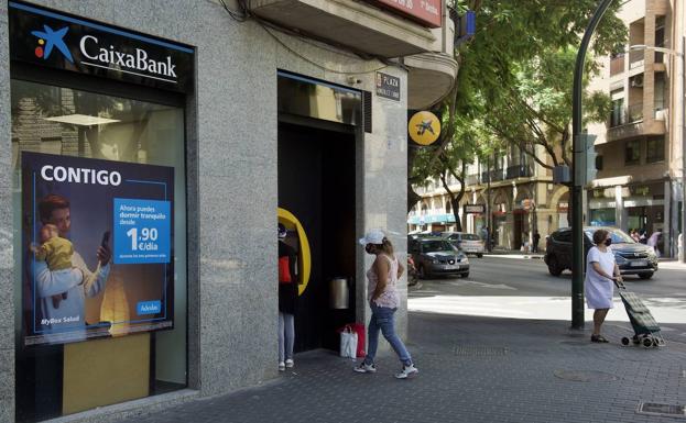 El sector financiero prepara otro ajuste duro tras cerrar 542 oficinas en diez años