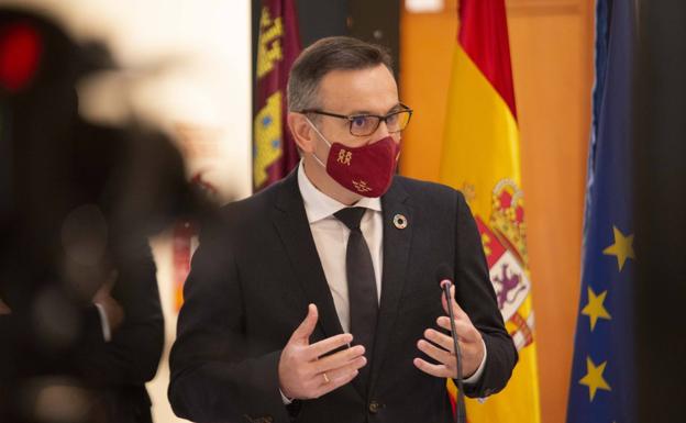 Conesa avisa al PP de que vigilará que aplique la 'ley Celaá'