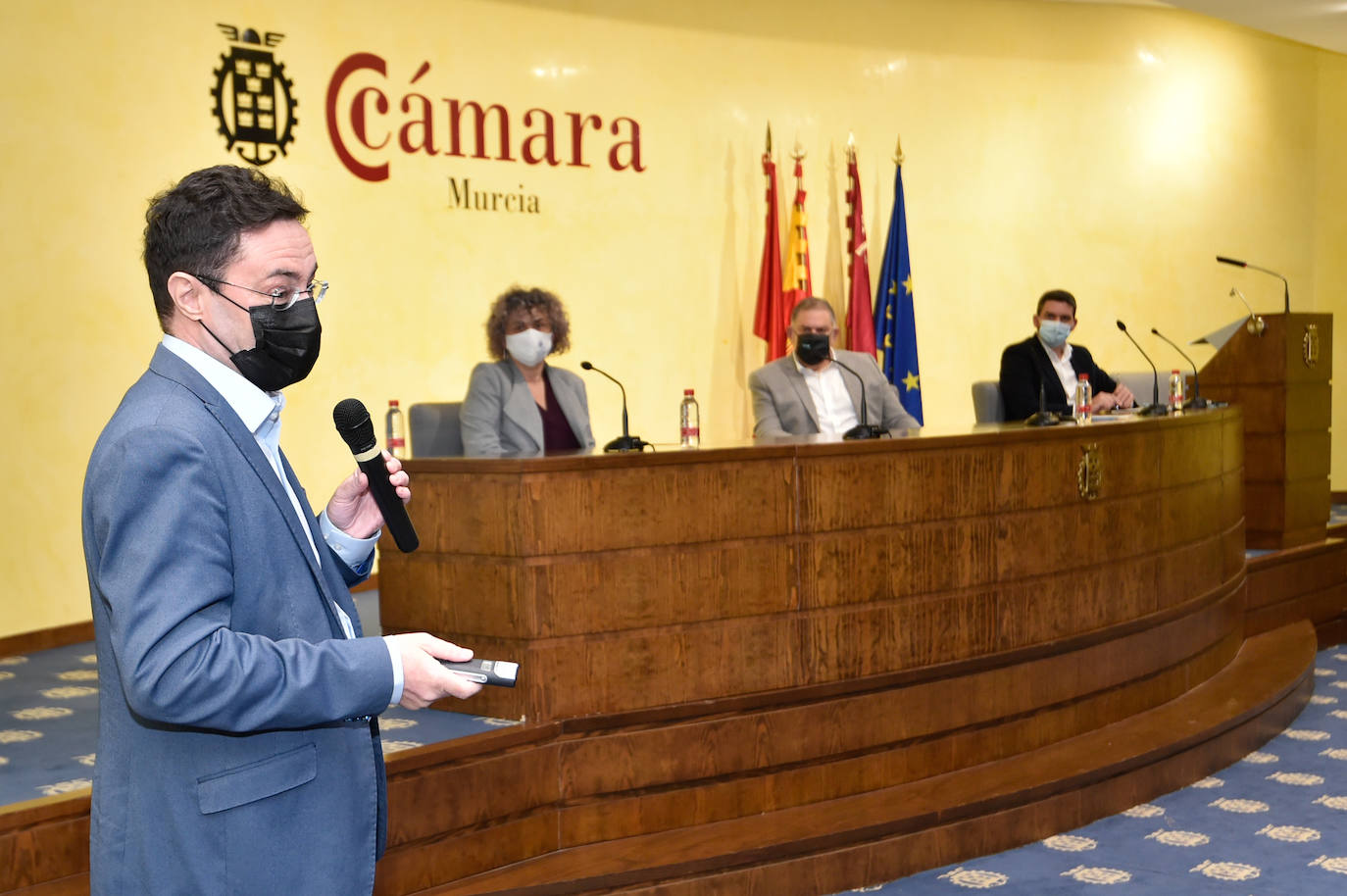 La UPCT presenta un estudio sobre la fertirrigación sostenible