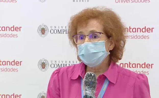La viróloga Margarita del Val explica cuándo será posible no llevar mascarilla