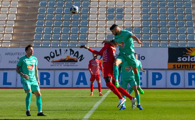 El Lorca Deportiva rasca un punto ante un rival exigente