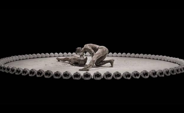El Centro Párraga ofrece el espectáculo 'Rito', que une instalación artística y danza contemporánea
