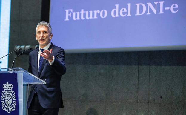 Fotógrafos de la Región denuncian que el proyecto de DNI 4.0 supone «dar la puntilla» al sector