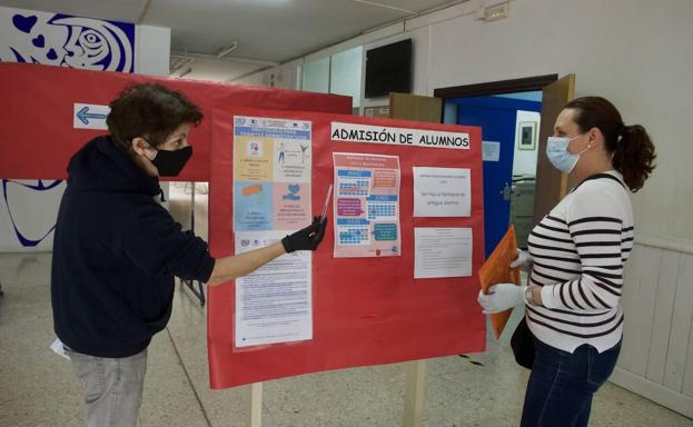 El proceso de admisión de alumnos, que mantiene el distrito único para esquivar la 'ley Celaá', será del 22 de febrero al 18 de marzo