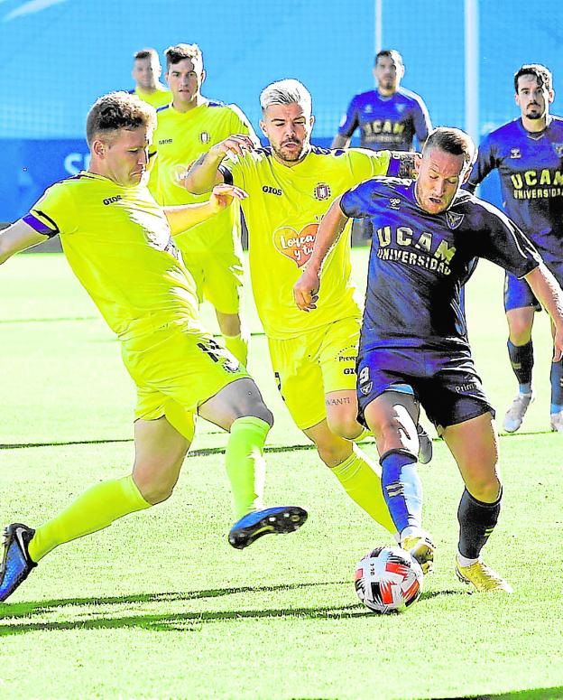 El argentino Baroni deja un hueco en la plantilla del Lorca Deportiva