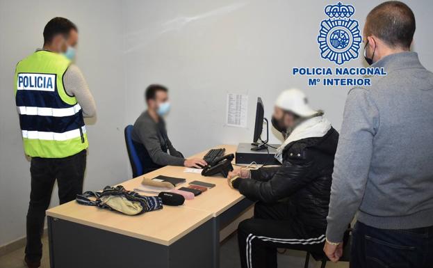 Arrestado en Lorca por amenazar a los dueños de un bar e intentar robar la hucha de una ONG