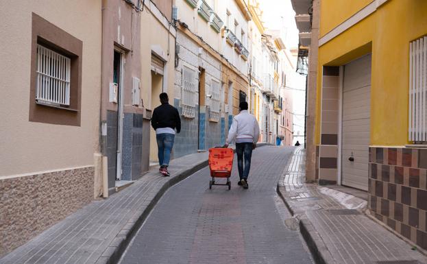 Un herido grave tras recibir un navajazo en el cuello en el casco antiguo de Lorca