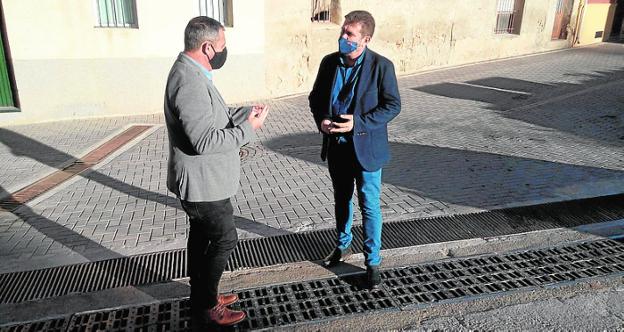 Mejoran la red de desagüe en cinco calles de Pliego